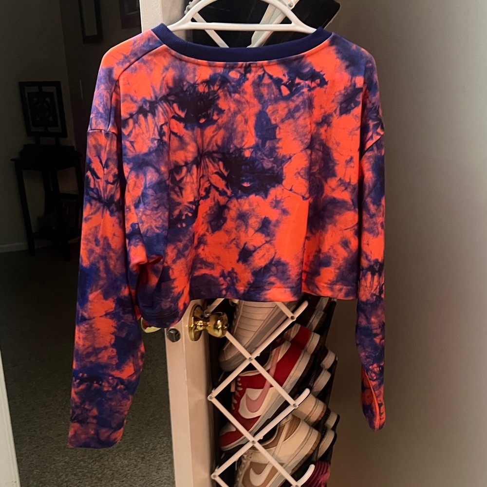 Tie-Dye Cropped Long Sleeve Top
